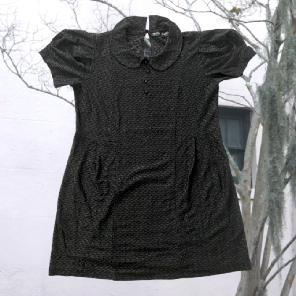 Betsey Johnson Black Textured Short Sleeve Peter Pan Collar Dress